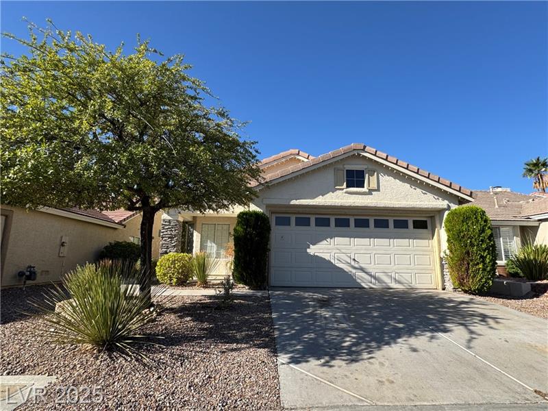 9833 Panorama Cliff Drive